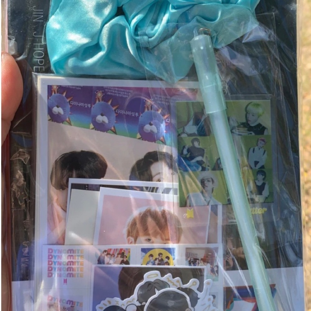 BTS Bundle - Picture 2 of 4